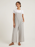 Peto Rayas con camiseta blanca